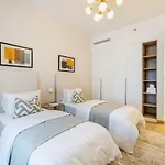 2Br La Cote B3, Community View