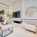 Opulent Studio At Sky Gardens Difc By Deluxe Holiday Homes