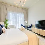 Stunning Studio At Marina Views A Dubai Marina By Deluxe Holiday Homes
