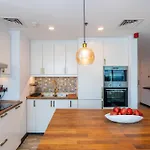 Unique 3Br Duplex Apartment With Marina Views