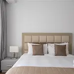 HiGuests - Grandeur Residences