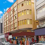 Oyo 925 Emirates Hotel