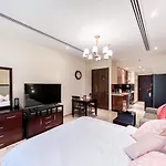 Luton Vacation Homes - Elite Residence Downtown, Burj Khalifa View, Dubai