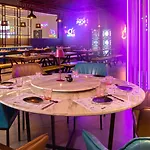 Edge Creekside Hotel