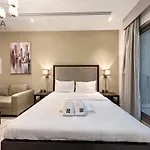 Mira Holiday Homes - Lovely Studio With Burj Khalifa View