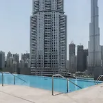 Burj Khalifa View, Downtown Dubai, 3Br Apartment - Daniels Holiday Homes
