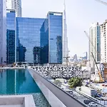 Majestine Downtown And Canal View