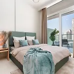 2Bdr - Burj Khalifa View - Pool, Sauna & Hamam