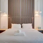 Luxurious Studio Hotel Amenities