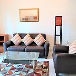 Luxury Escapes - 1Br With Balcony & Stunning Marina View - Mvt