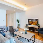 Maison Privee - Stunning Sea Views On Dubai\'S New Luxury Island