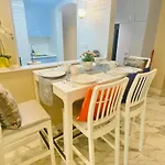 Manchester Regency - 2Br Apartment In Dubai Marina