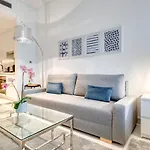 Maison Privee - Luxury, Spacious, Modern Near Burj Khalifa And Dubai Canal