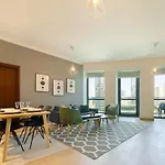 Maison Privee - 5 Stars Apt In Architectural Marvel Of Dubai