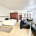 Beachfront Amazing Studio Apartment In Rimal Jbr
