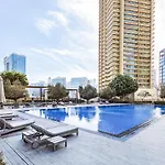 Classy 2Br In Boulevard Crescent - Downtown Dubai
