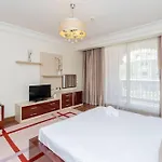 Palm Jumeirah Spacious 1 Bed Private Beach