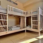 York Backpackers - Jumeirah Beach