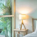 2 Beds Boho Design W Marina View In Marina Quays