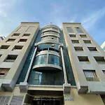 Al Raea Hostels Near Adcb Metro Station