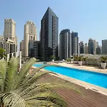 Stella Maris, Dubai Marina