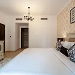 Ina Homes - Residences Tower 1 Upper Floor