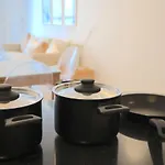 Deluxe 1 Bedroom Apartment - Elite Residence Dubai Marina - Sea View