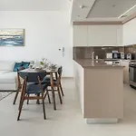 Frank Porter - Bluebell Residence Jvc