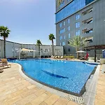 Trophy 2Br Starlight Spaces Suite W Free Valet Parking