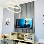 Amwaj Suites , 2 Bedroom - Jbr Walk, Direct Beach Access