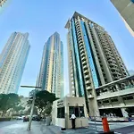 Cosy & Spacious 2 Bedroom L Magical Boulevard View L By Burj & Dubai Mall I Pool I Gym I Family Friendly