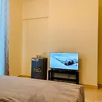 Executive Master Bedroom In Shared Apartment