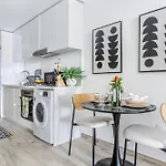 Frank Porter - Ahad Residences
