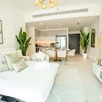 Veluxa - Luxe 2Bed In Beachfront