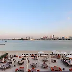 Livbnb Seaside Studio In Palm Jumeirah With Private Terrace And Direct Access To Nakheel Mall