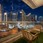 A-Living Cozy 1Br Retreat With Balcony & Burj Khalifa Views At Executive Tower-1702