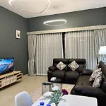 Trinity Holiday Homes - Spacious Modern Living 1Br & 2Br Unique Apartment