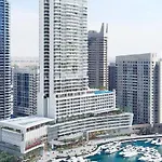 Luxurious 2Br Apt With Panoramic Marina View