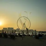 Dubai Marina , Success Luxury Apartments, Near Jbr Beach And Metro Station-Daily Free Housekeeping Included