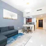 Urban Caves - Modern Apartment Steps From The Walk Jbr