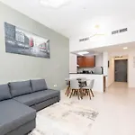 Urban Caves - Chic Apartment With Balcony Near The Walk Jbr