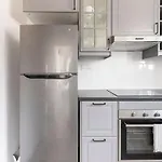 Frank Porter - Marina Residence Tower B