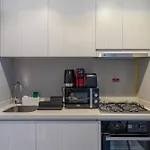 Modern Brand New 1 Bedroom Apartment In Zada Tower