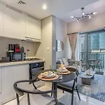 Modern Brand New 1 Bedroom Apartment In Zada Tower