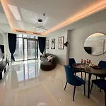 Yps Apartments Paramount Burj View With Large Balcony Infinity Pool