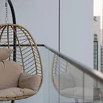 Luxury Sky High 2-Bedroom Apartment Stunning Burj Khalifa & Fountain Views