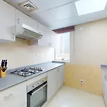 Primestay - Elegant 2Br Near Metro - Dubai Marina