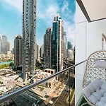 Burj Khalifa Full View