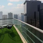 Serene Chic Flat 180 Degree Lake & Marina Skyline View