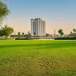 Modern Comfort In Central Dubailand Studio